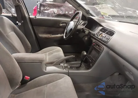 1995 Honda Accord Lx z USA, uszkodzony, nr VIN 1HGCE6644SA021041